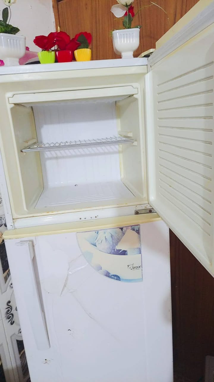 السلام عليكم  ثلاجه  البيع  السعر 160


**إذا كنت صاحب هذا الإعلان وتريد حذفه لأي سبب، رجاءا أرسل رسالة إلى الدعم الفني**