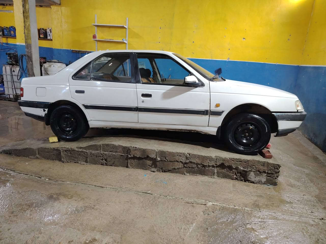 السلام عليكم
بيجو ٤٠٥

٢٠٠٩ كير ومكينه مكفوله

حداديه ٧٠

رقم بابل سنويه لل28

مكاني نجف كوفه

30وبيها مجال

اذا اكوو مراوس 

***********
