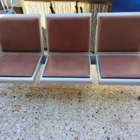 ميز مكتبي + كرسي استخدام قليل سعر 150 قنفه جديده 3 مقاعد سعر 50  رف جد...