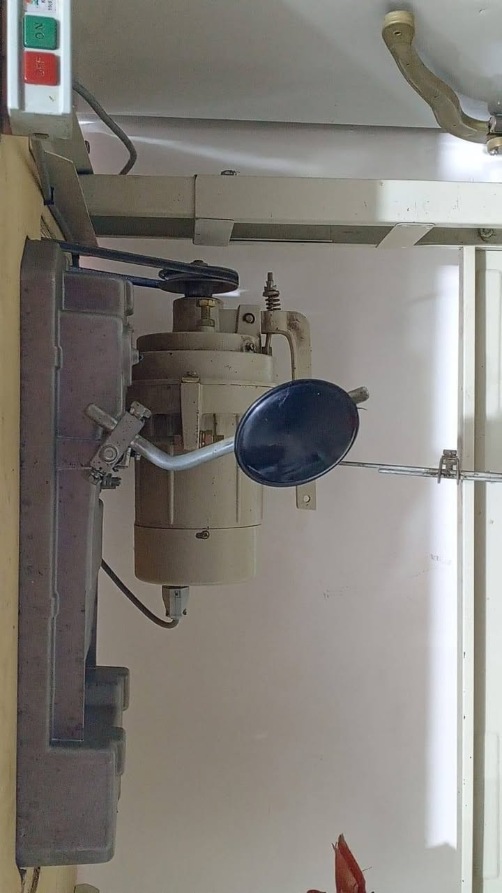 مكلف بالنشر
السلام عليكم
مكينه خياطه للبيع جاهزه برغي ما ناقصها
نوع المكينه (#جمسي) 
السعر خاص
***********
