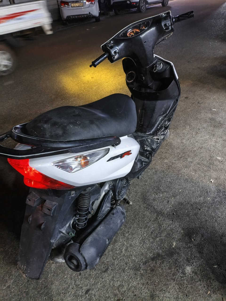 السلام عليكم
ماكس ثعلب نضيفه نكره سلف وهندر كهربائيات كلها شغاله دبل اشاره هورن سلف باتري جديد
كفرات نضيفه شلعه ومعدل سعرها 425 مستعجل عل بيع مكاني شعب ***********
