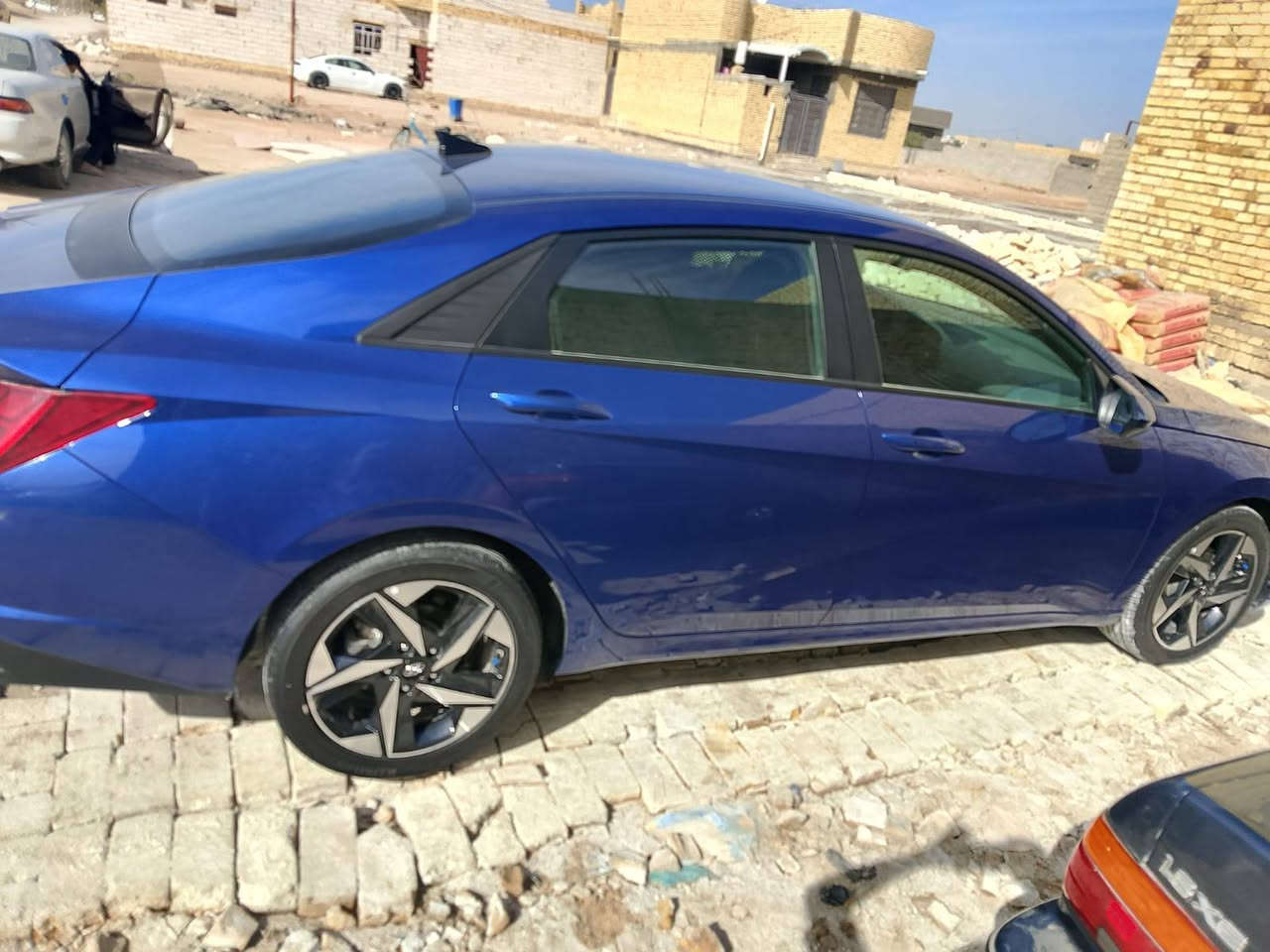 سلام عليكم خوان سياره النترا للبيع هايربد امريكي وبصمتين  حادث دعاميه فقط موديل 2022 ماشيه 48 

السعر 158وبيه مجال للجيه فول مواصفات عده الفتحه حره السياره تحويل شوكت ما تريد رقم صاحب السياره ***********
