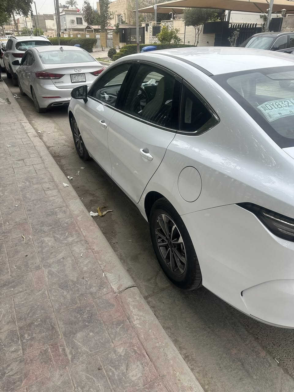 سلام عليكم بيوايدي ديستوري بغداد ب اسمي ماشية 8 مكفولة ما عدة هاي طخة بسيطة ب جنطة كلش بسيطة السعر 18 و 200 اتصال *********** مكان السيارة السيدية اعلام
