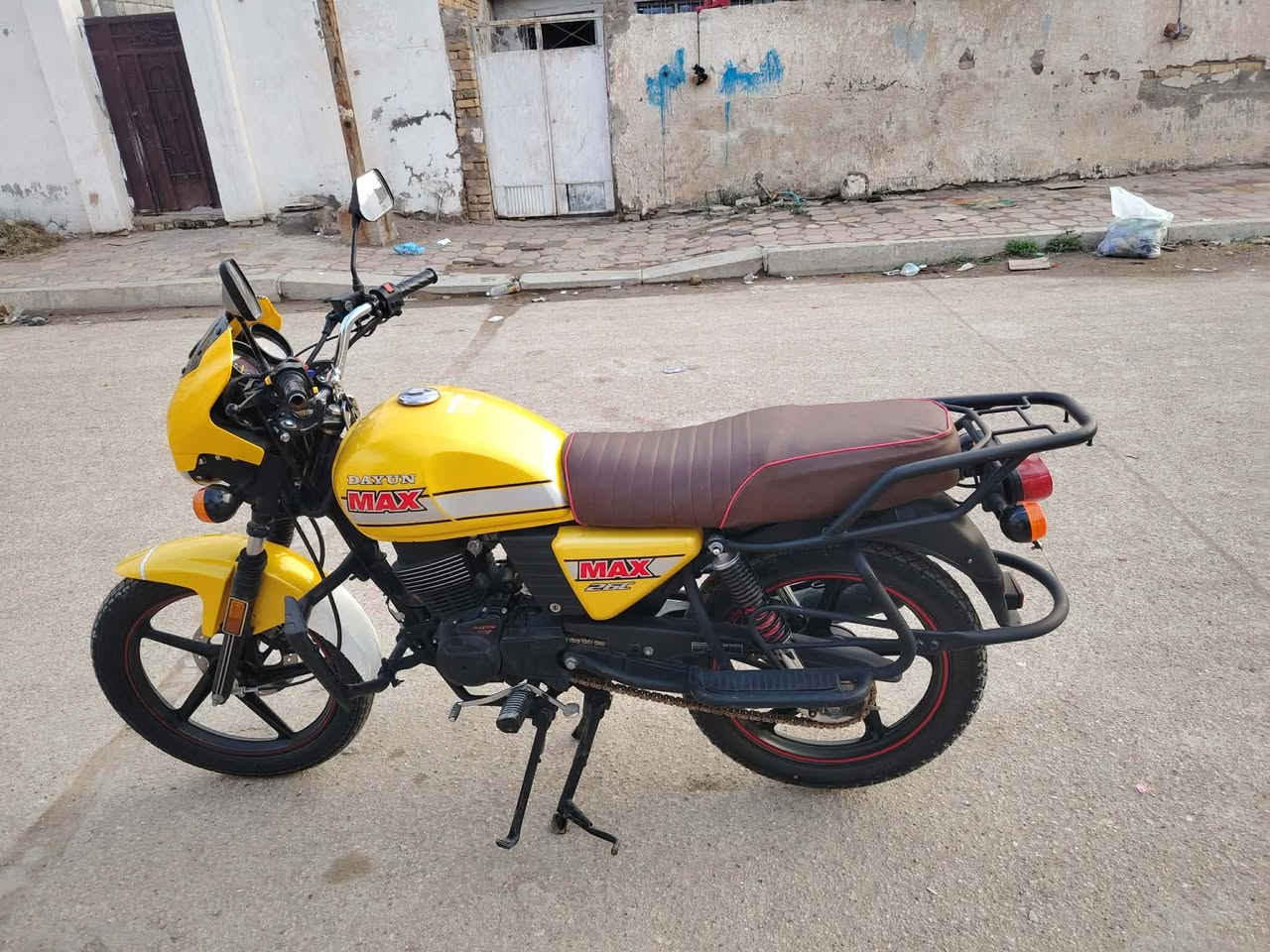 سلام عليكم شباب دراجه دايوان البيع موديل 2022 رقم واسط كفاله عامه سعر مليون 850 وبيه مجال مكان واسط كوت قضاء الحي رقم ***********
