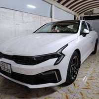 للبيع كيا K5 موديل 2026 زيرو ضمان شركة ماشيه قليل 6 الف فول مواصفات مو...