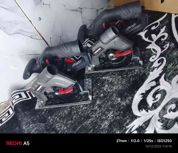 البيع كتر قرصي مع همركسار مع فتح وشد مع كوسره مع كسار همر 12 فولد كل شي هو برشلز متوفر موجود على مازنجر  وعلى واتساب وهذا رقم تلفون ***********
