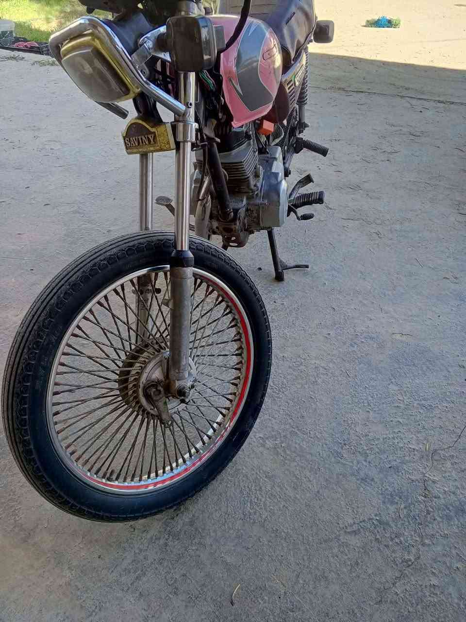 دراجه تايكر للبيع اوراق كامله 
المكان ديالى قرب سيطرة الغالبية 
225وبيهه مجال
‏‪ 771 165 1932‬‏0


**إذا كنت صاحب هذا الإعلان وتريد حذفه لأي سبب، رجاءا أرسل رسالة إلى الدعم الفني**