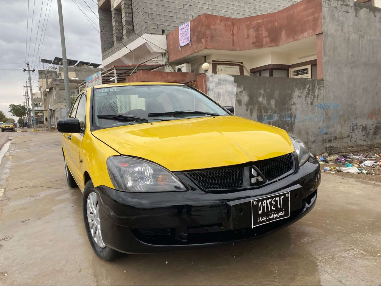 السلام علیکم  فرۆشتنی خێرا 
لانسر قیستەکان ٢٠١٠سەیارەی ماڵە هین معرەز نیە تازە ڕۆن و هایدرۆلیک گێرو دەبەی کلاچ و گشت شتێکیم گۆریە  تازەیە تاقم گاعی و دەست کاریەکی باشم کردە بۆمال خۆم گێر و مەکینەو تەبرید ساردو گەرم بەشەرت سەیارەکە تازیە زۆر پاکو جوانە سعری ٣٩ و مەجال 
ئەویش ڕەقەم تەلەفون 
***********
لەچات معمالە ناکەم بێ سەیری بکەو سعر بدە كالار, السليمانية
