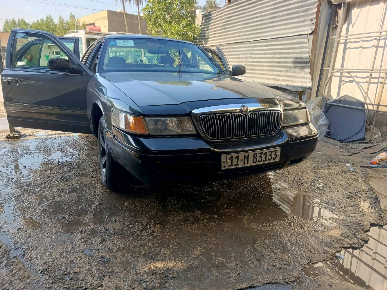 كراند ماركيز موديل ٢٠٠١ ٨ سلندر محرك ٤٦٠٠ كير ومحرك بلاد مصبوغه عام اللون اسمنتي فورد 
العنوان بغداد القادسية قرب ساحة النسور
٥٠ ورقه بيها مجال بسيط
متواجد واتس اب ***********
شنو هو الموديل والسنة بالتحديد؟: 
٢٠٠١
كم سعر السيارة؟: 
٥٠
وين موقع السيارة بالضبط؟: 
بغداد ساحة النسور