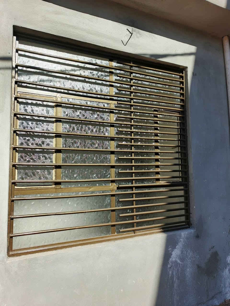 سلام عليكم متابعينا الكرام تحيه الى حضرة الادمن المحترم جانب من اعمالنه عمل جبس بورد سعر المتر بس عمل 10 كرزته وعمل لحد الصبغ 20  صبغ الداخل المتر 3000 بالاضافه الى صبغ الواجهيات ولحديد بأسعار مناسبه بابل لتواصل وات ساب  ***********واتساب ***********
