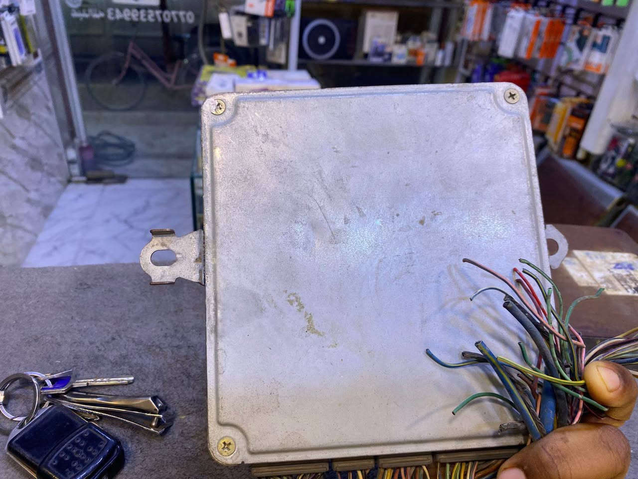 سلام عليكم اخوان عقل بطه كويل الاثنين شغالات شرط الفحص عقل 2500 وعقلل3000 فاتحهم من سيارتي شديت مكاين VVTi وهذن للبيع الواحد ب150 قفل


**إذا كنت صاحب هذا الإعلان وتريد حذفه لأي سبب، رجاءا أرسل رسالة إلى الدعم الفني**