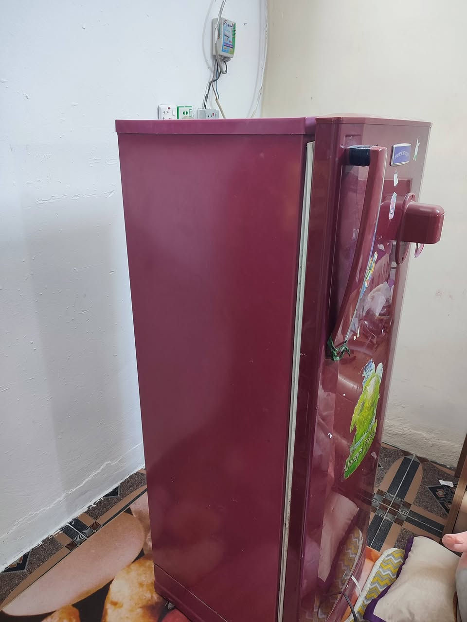 ثلاجه للبيع بغداد رئاسه الكماليه السعر قفل 75. الرقم ***********
