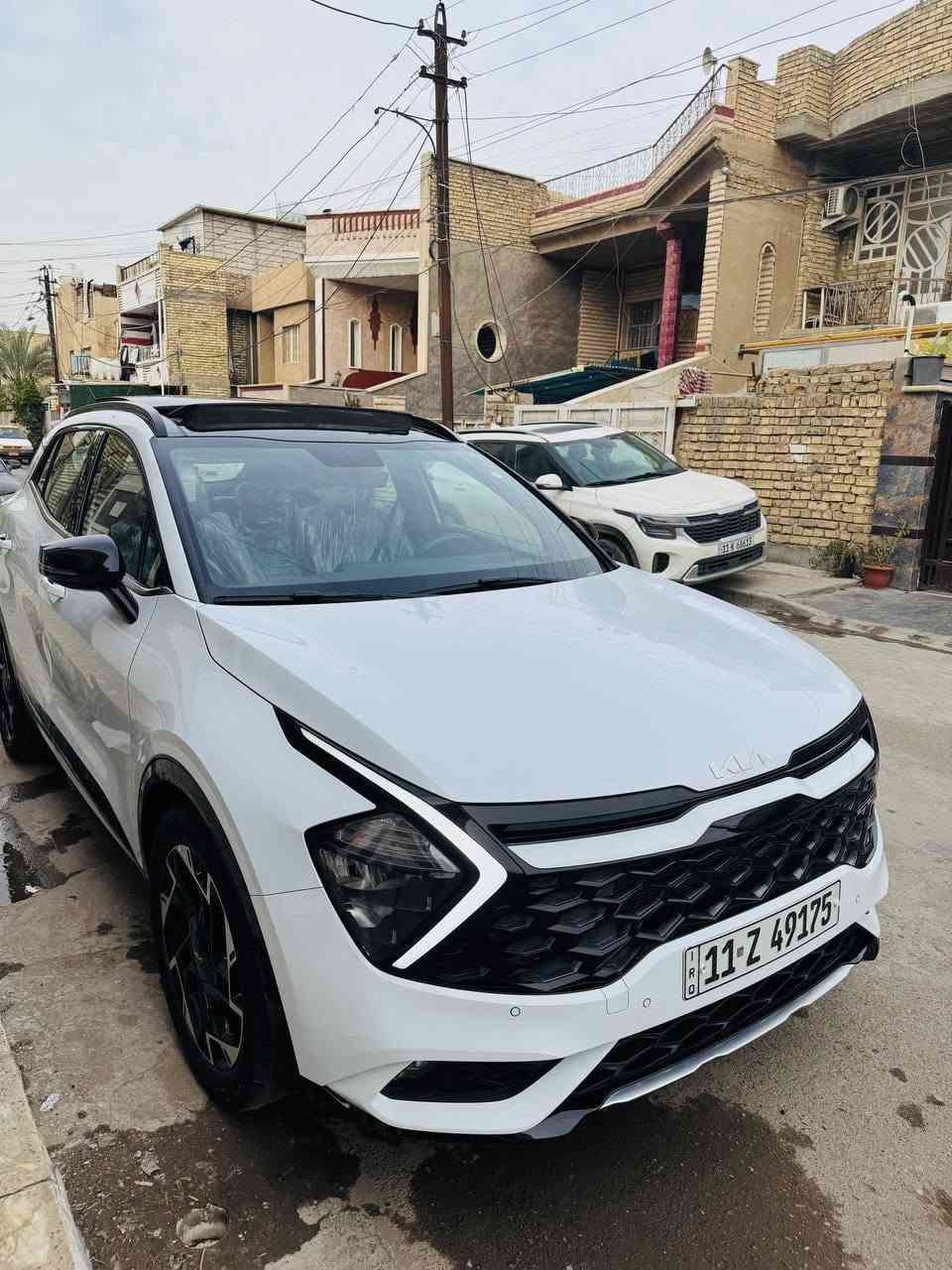 سبورتج  GT LINE
2025
(جيتي لاين )فول 1/1
 زيرو زيرو زيرو ماشيه 14 ونص

- وارد خليجي 
‏‎ - بانوراما 
- بصمتين
‏‎ - سعة المحرك 2.0L
-‏‎ مرتبط بناقل حركة أوتو 6 نمر
‏‎ - عدد AIR BAG6
‏‎ - حساسات أمامية 
‏‎ - حساسات خلفية
‏‎ - لايت زينون + LED
‏‎ - كشافات 
‏‎ - بك لايت LED
‏‎ - ويل كب 19
‏‎ - قبضات أبواب من الألمنيوم
-‏‎ اريل نفكيشن
-‏‎ تشغيل عن بعد 
‏‎ -فتح الصندوق كهرباء ذكي 
‏-‎ دشبول شاشة 
‏‎ - شاشة ابل كار بلي واندرويد اتو
‏‎- كاميرا دوارة
‏‎ - المقاعد جلد اسود 
‏‎ - تدفئة المقود والكشنات الأمامية 
‏‎ - مثبت السرعة Cruise 
- الأوامر الصوتية
‏‎- أوضاع القيادة  Drive Mode
‏‎ - فحص أنظمة السيارة 
‏‎ - حساسات ضغط اطارات 
‏‎ - شفتات مقود
‏‎- تبريد شاشة
‏‎ - هاند بريك بصمة 
‏‎‏- ABS 
‏‎‏ - Auto Hold    أوتو هولد
‏‎‏- ISO Fex        ايزو فكس
‏‎- نظام مانع الانزلاق
‏‎- نظام نزول المنحدرات 
‏‎- اشارة في المرايا الجانبية
‏‎- مخرج منفذ الطاقة 
‏‎‏- حساسات كامله داير السياره 
شاحن هاتف لاسلكي 
ملاحظة/ بيه رصعتي صغار مابينه
سعرها 245ورقه الاستفسار اتصال ***********
