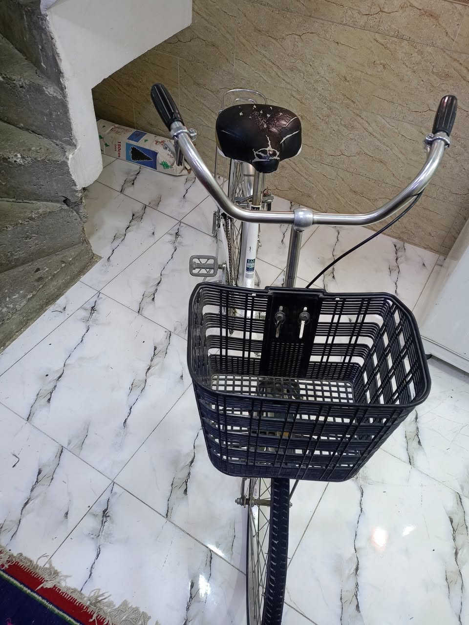 السلام عليكم بايسكل البيع حجم 26 بايسكل جديد السعر 100 وبي مجال


**إذا كنت صاحب هذا الإعلان وتريد حذفه لأي سبب، رجاءا أرسل رسالة إلى الدعم الفني**