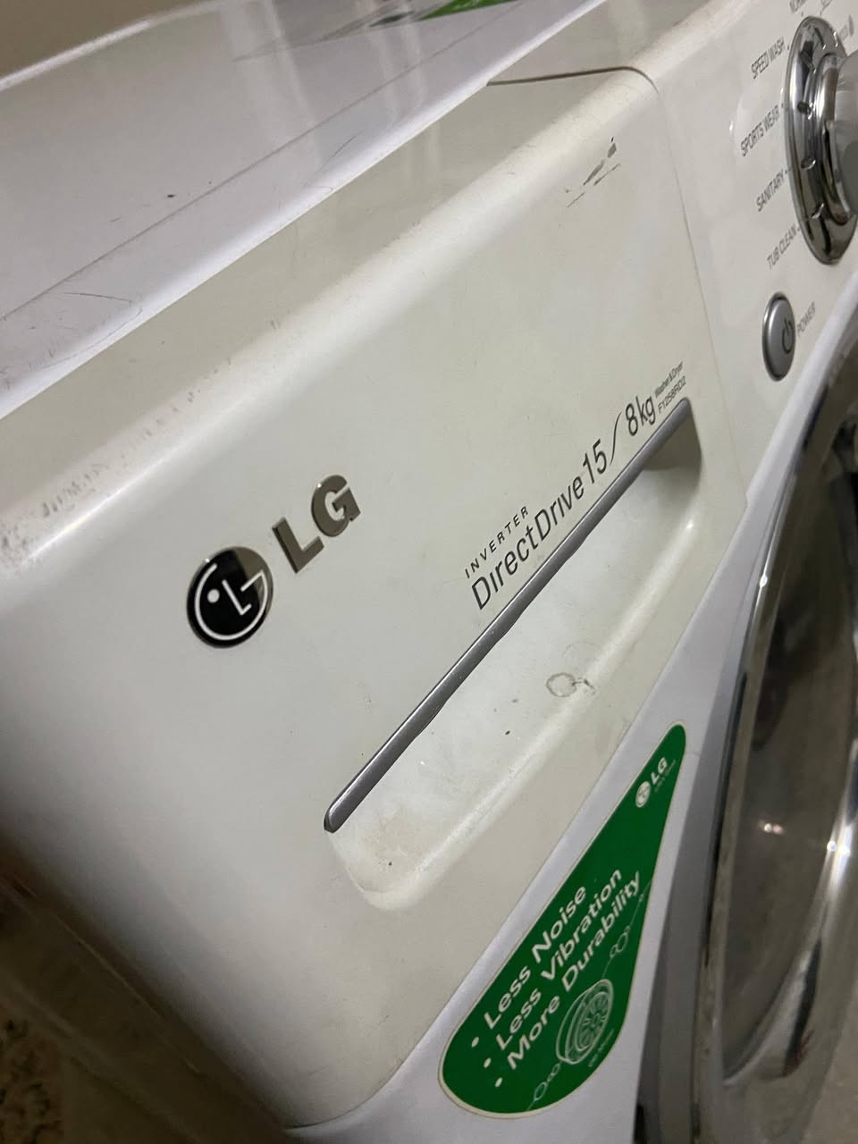 غساله نوعيه LG جديده ما مستخدمة سعة 15 كيلو الي يريد يتصل على هذا الرقم زين ***********
كورك***********
