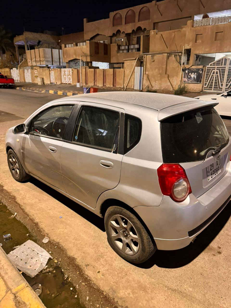 اللبيع افيو ٢٠٠٩رقم واسط بسمي السعر ٥٥ورقة*********** مكان كوت الكفاءات
