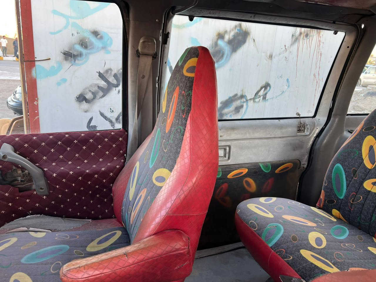 سلام عليكم شوفرليت فان موديل 98رقم انبار الماني تريد تحويل تريد وكاله وكاله عامه بسمي السياره كفاله عامه ضربه وصبغ مكينه وكير ابلاد مكفولات جدد حداديه جديده كهربائيات شغاله باتري جديد تخم تاير جديد السعر 30 وبيهه مجال قليل حك الجيه العنوان الناصريه المركز للاستفسار على الرقم التالي ***********غير متواجد عل فيس اتصال فقط
