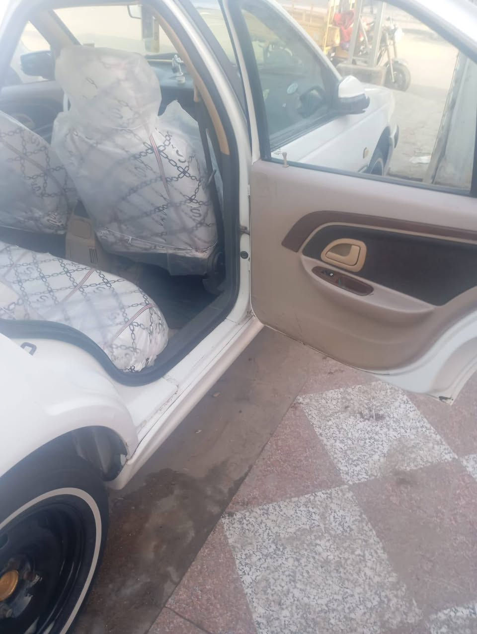 بيجو 18كفاله عامه مكينه كير تبريد حداه كامله تخم تاير خط ابيظ سنوية منتهية حره شاشه تعرض مكان القبله حي الشهداء قرب افران النرجس السعر 60بيه مجال قليل دواخل جدد تجي وتشوف بعينك احله من الصوره ***********  فقط واتساب
