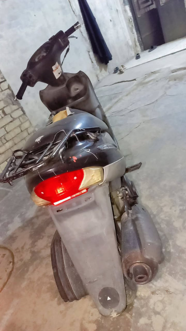 سلام عليكم ورحمة الله وبركاتة دراجيه اتراس ياباني يردليه تبديل بوشيه بس بس تشتخل تمشي بوشه مال ال مكينيه السرعيه 120 استان كهربايه سلف او هندر تشتخل السعر السعر250 او بيه مجال شي قليل مستعجل عله البيعيه العنوا امين الثنيه *********** مكلف بل نشر اذا رقميه
