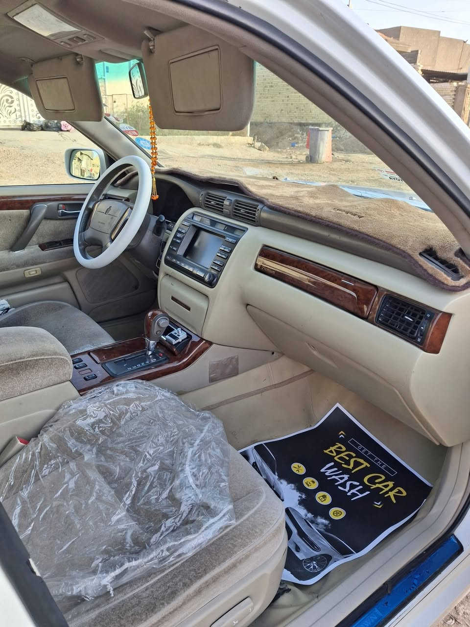 سلام عليكم ملكه مديل ٢٠٠٠ للبيع السياره جاهزه من كلشي حداديه مكينه كير كله لوك جديد تبريد تدفئه مكينه vvt دكمتين  كله شغال السياره جاهزه عل اخر حبايه رقم نجف  مداور ثاني يوم مكاني بابل *********** سعر السياره بلاش ب ١٣٠ قفل السياره بيه قطعتين صبغ فقط والباقي كله كفاله يدون ضربه
