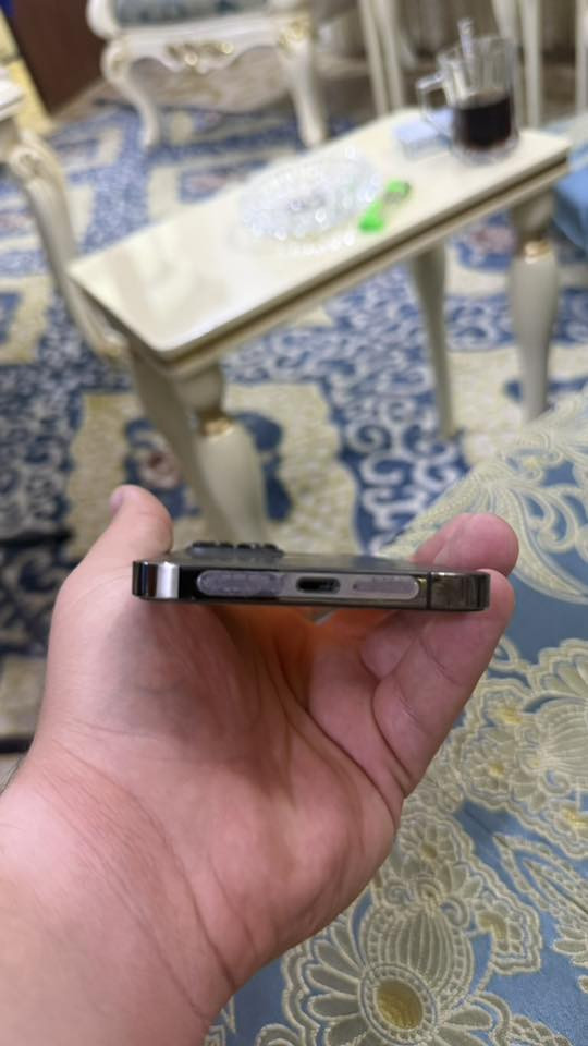 13 برو ماكس
جهاز فول نضافة شرق اوسطAAA مو اوربي امصعد
بطارية 78 
كارتون موجود 
ذاكره 256
725 بيه مجال 
***********
