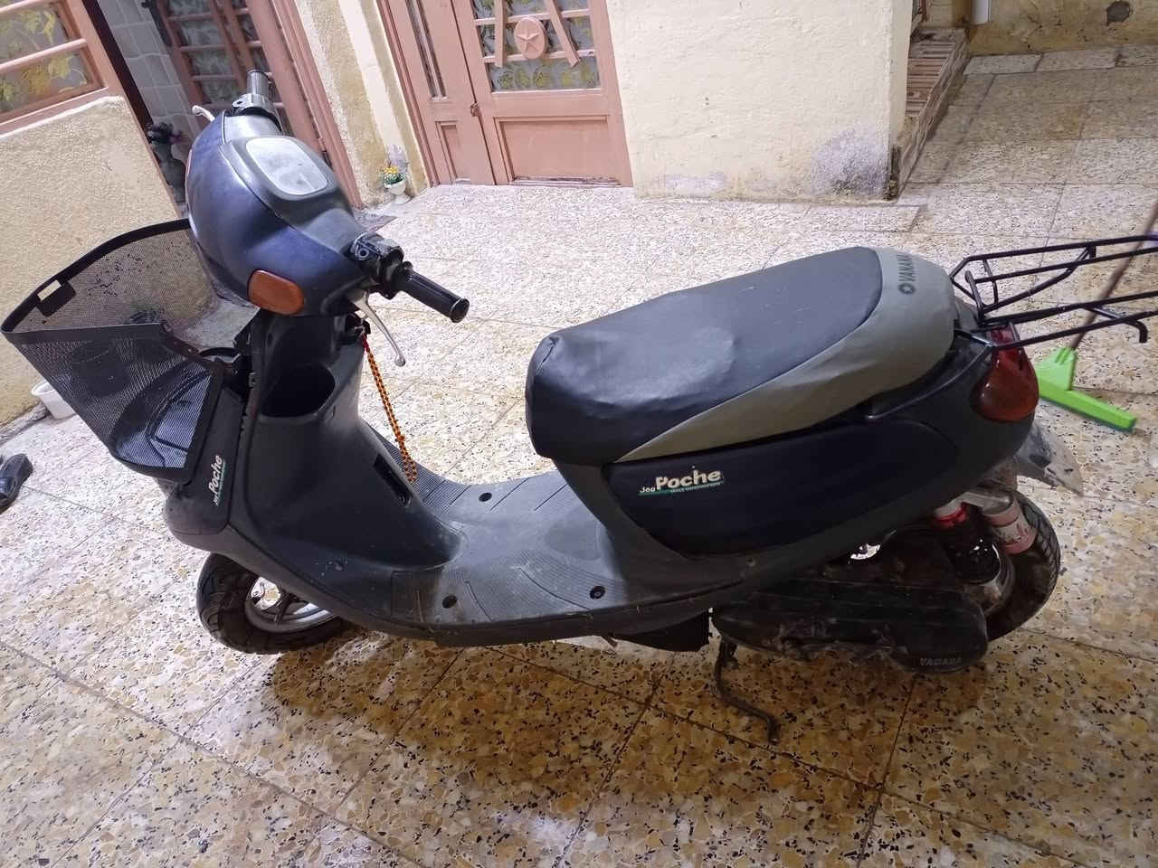 سلام عليكم اخوان هذا الدراجه البيع نضيفه نقص فقط برده وباتري تايرات جدد حاطهن
السعر 200 تجي وتشوفا بعيونك


**إذا كنت صاحب هذا الإعلان وتريد حذفه لأي سبب، رجاءا أرسل رسالة إلى الدعم الفني**