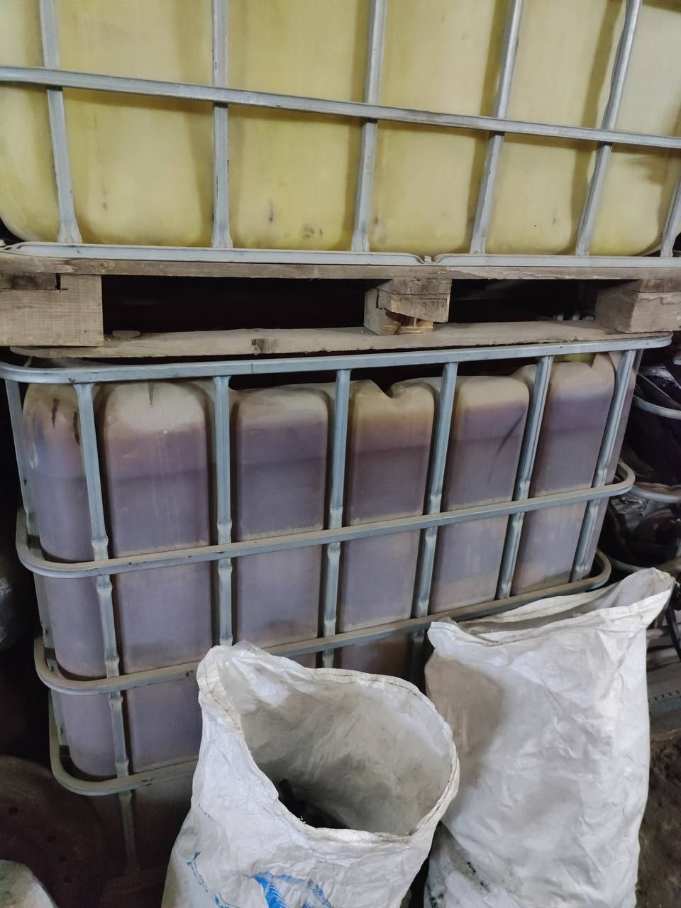 تانكي ألف لتر 
سعر القطعة 25الف 5قطع
للاستفسار الاتصال على الرقم التالي
***********واتساب
يوجد لدينا توصيل كافة المحافظات
