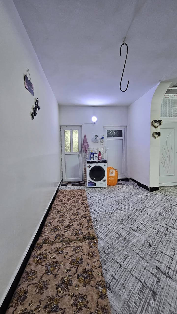 🏛دار للبيع 130 متر 
طابقين بناء نضيف مقابل حرف T وحديقة عامة
درج خارجي  الفوك نفس الجوه 
 طابو ملك صرف 
عنوان الدار  حي الأسرى والمفقودين  
قرب مدرسة مروان الجبوري 
السعر 132وبي مجال
للاستفسار الاتصال
☎️ ***********
او مراجعة مكتب صباح كركوك للعقار عنوان المكتب حي الأسرى قرب جامع المعراج
