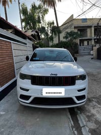 جيب شيروكي موديل 2019 اس للبيع فول مواصفات داخل احمر مكفولةمن كل شي بد...