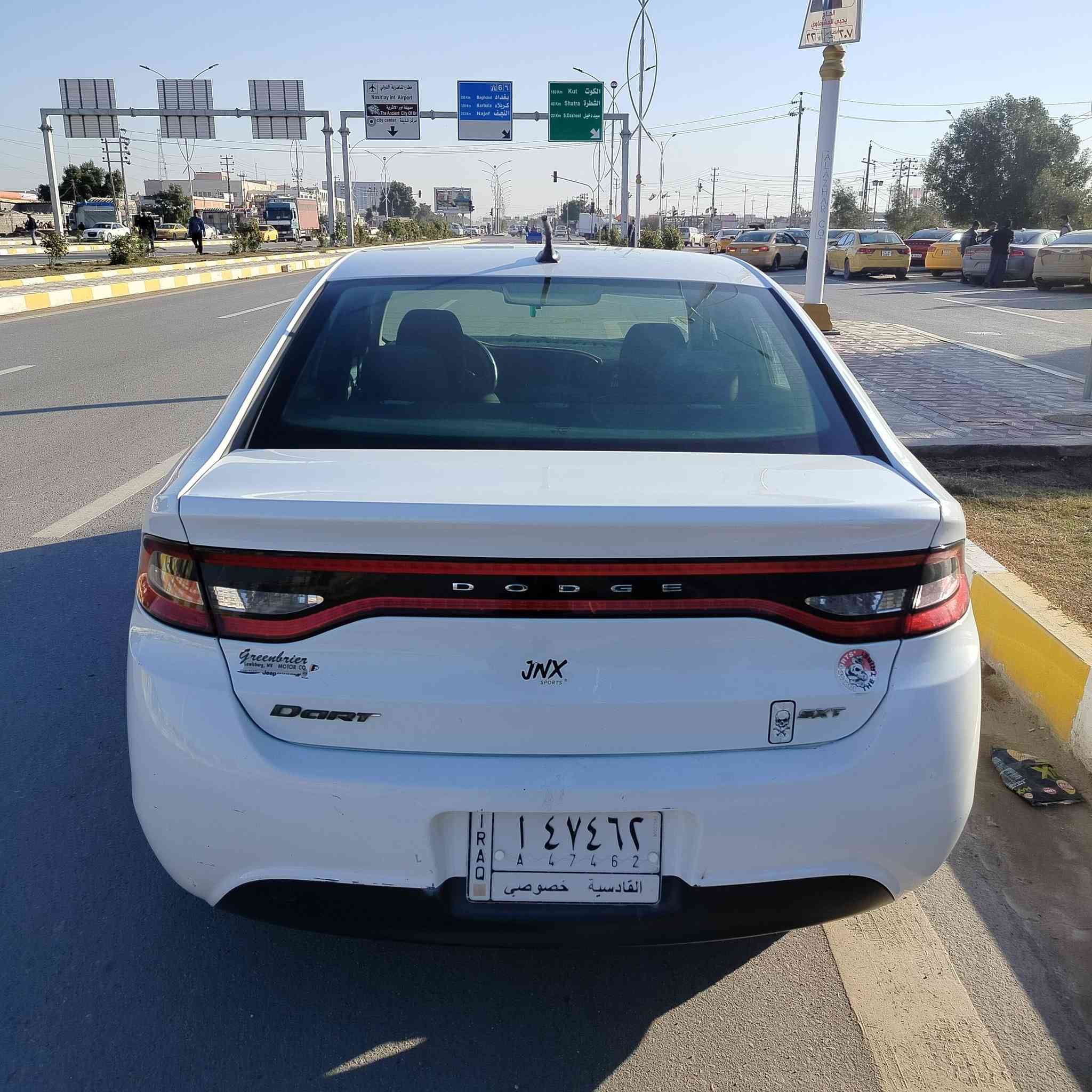 دارت موديل 16رقم قادسيه مشروع وطني ضربة خفيفه ما بيها تبديل جاملغ الامامي صبغ فقط  مكينه 2000 ويل كب وتخم تاير وحداده جديده السعر 82 مكان ناصريه مركز ***********
