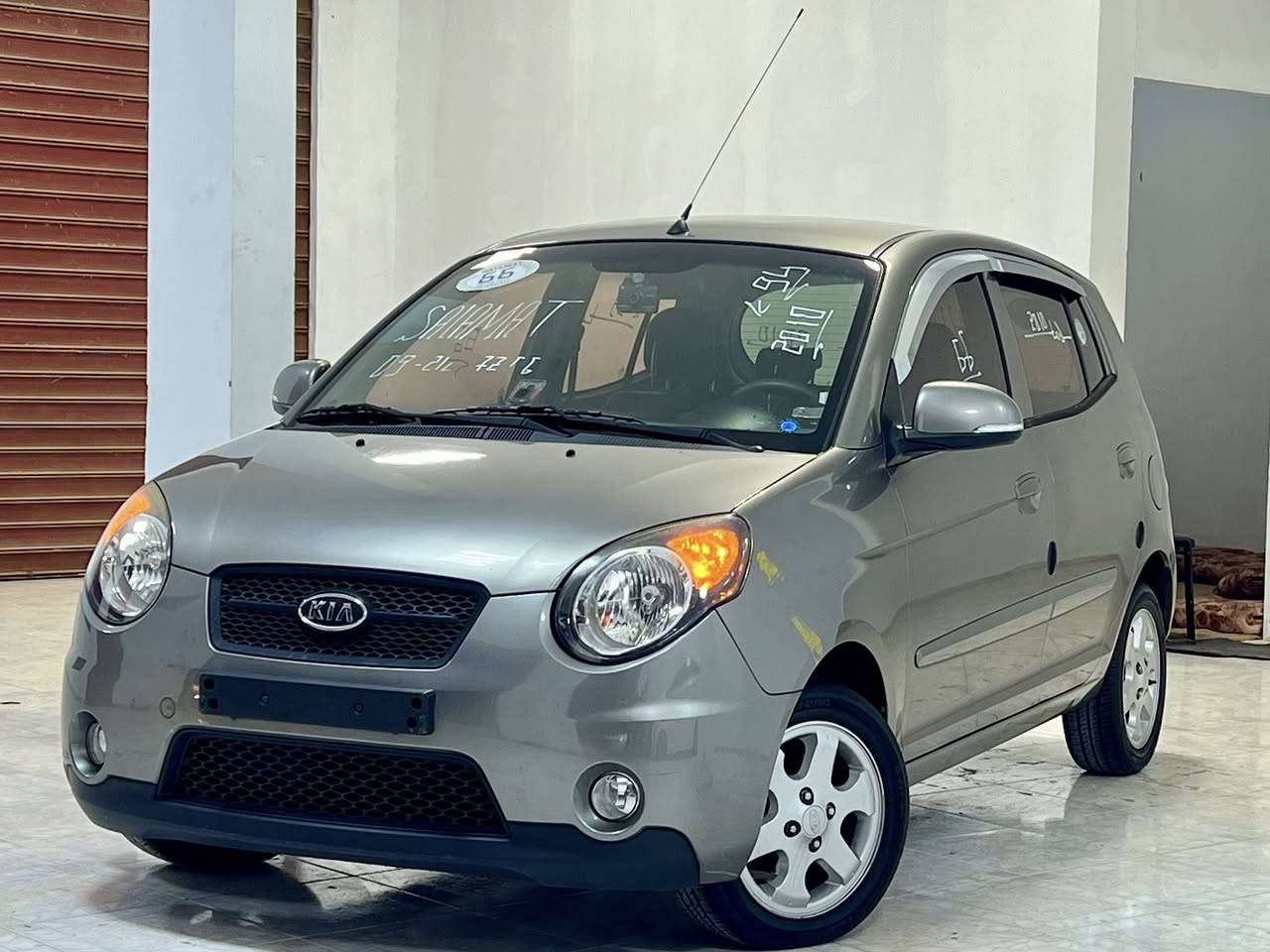 ✅ كيا بيكانتو 2010 نظيفة الله يبارك درجة أولى🩶
🤍معرض الخال لبيع وشراء السيارت 🤍
📍 استيراد كوري 🇰🇷 

✔ اللون قنتشي🔥🩶

✔ المسافةالمقطوعه 86 Km💯

المشي الأصلي 🏅

📍المميزات🏅 :

✔ 2 مفتاح ولارم 🔑

✔ مسجل cd.usb.aux 💿🎶

✔ صالون جلد اسود نظيف جدا🏅 

✔ ديسكو مقاس 14 إنش  

✔ فليتشة بالمرآة 

✔️ كاميرا خلفية 

✔ حساسات اصطفاف خلفية 

💢 سيارة نظيفة 🥇خالية من الحوادث والقص والقشرة والسوس والخرات الله يبارك 🤲🥇

⚙ محرك✅ وكمبيو✅ وصالة✅ الله يبارك عيب لا🔥

✅السعر /15600

📍المكان تاجوراء طريق المصانع

رقم الهاتف : 0916070765
0913937341


**إذا كنت صاحب هذا الإعلان وتريد حذفه لأي سبب، رجاءا أرسل رسالة إلى الدعم الفني**