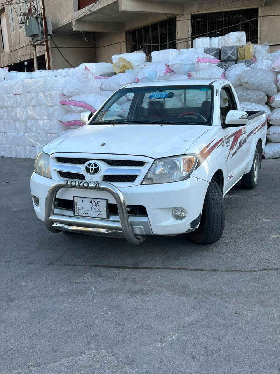 بيكم موديل 2008 نضيفه بدون صبح بس بارد بل جاملغ مكينه وكير خير من الله جدد رقم مميز بابل مكان سياره بغداد غزاليه  أو قريب ساحت عدن سنويه بعدها جديده  سعرها مناسب ارخص من خواتها *********** محمد

