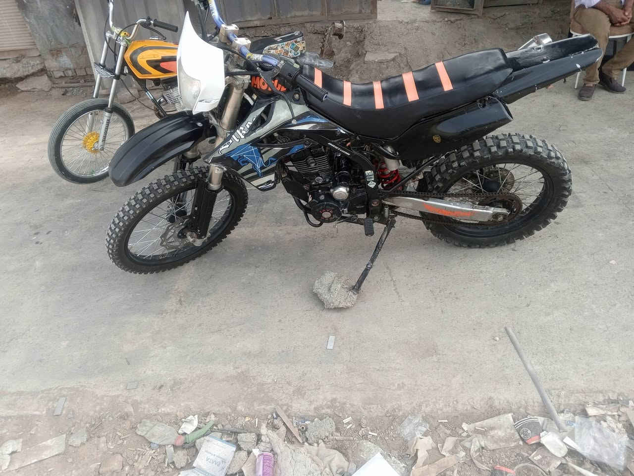 سلام عليكم  قفاز للبيع يرا ني بدون اوراق مكينه محور مال دايوان هندر واخد وكهربائيات كله شغاله بس عوزهه باتري مكاني كوت يم معمل الوكسجين سعر600وبيهه مجال مستعجل علش عله بيعتهه


**إذا كنت صاحب هذا الإعلان وتريد حذفه لأي سبب، رجاءا أرسل رسالة إلى الدعم الفني**