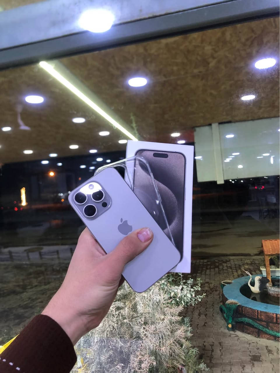 IPhone 15 pro
کامل ئەشیا کارتۆنی ئەسڵی 
زاکیرە 256
1sim 
پاتری 86 
%98 خاوێنە وردە شوختیشی نیە 
***********
واتساپ ڤایبەر السليمانية, العراق
