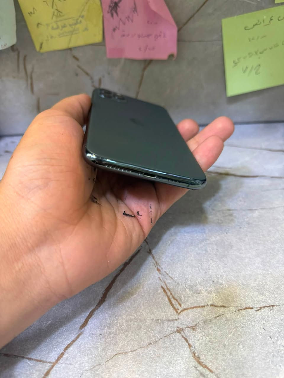 السلام عليكم
Iphone 11pro max 

ذاكره256

بطاريه 74 اصليه ما مبدله 

دبل سيم المرغوب 

فقط مستبدل شاشه اصليه 60hz
نوعيه كايكو

الجهاز خالي من المشاكل ✅

السعر🔥🔥
خاص او اتصل ع ***********
موصل الايسر
