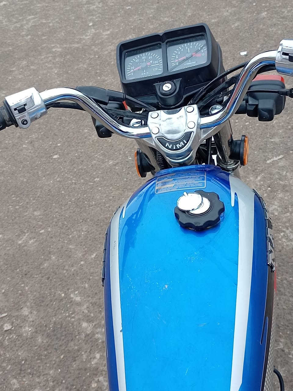 سلام عليكم دراجه نامه امتياز موديل 25 اوراق  مكينه نضيفه ما مفتوحه سعر 650بيه مجال قليل  بابل قرب سيطرة لاثار ***********
