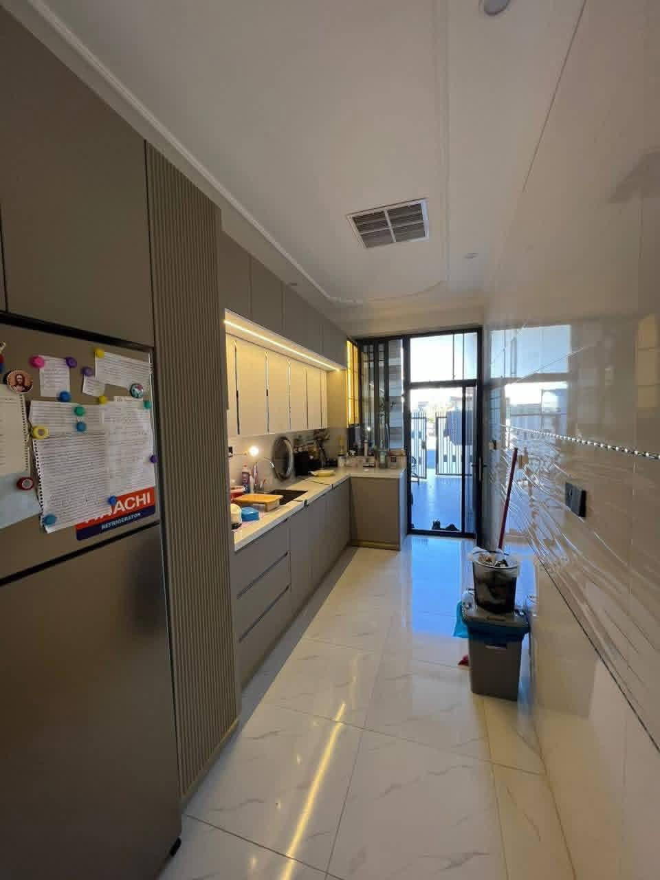 بيت للبيع  في اربيل حي قربو 
مساحه 125م طابوو 
شارع 15متر قريب شارع رئيسي 
بيت يتكون 4 غرفه نوم
استقبال 
صالة 
مطبخ 

***********
***********
