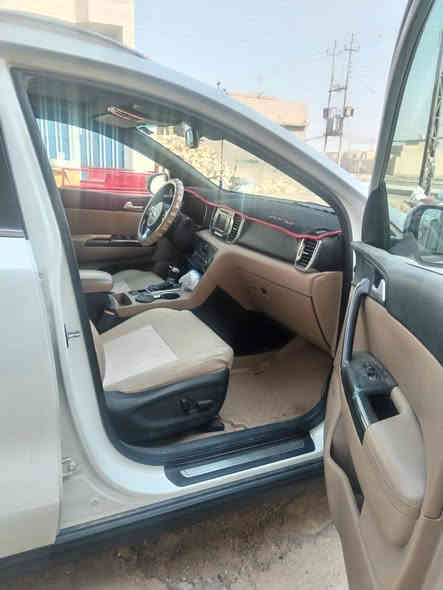 السلام عليكم
للبيع سبورتج خليج م 2017
محرك 2000 دوش رقم بغداد الجديد
فول مواصفات ماشيه160الف بيهه صبغ
باب خلف السائق گير محرك كفاله تخم
تاير السيارة باسمي سعرها 173ورقة بيهه
مجال للاسفسار الاتصال ***********
