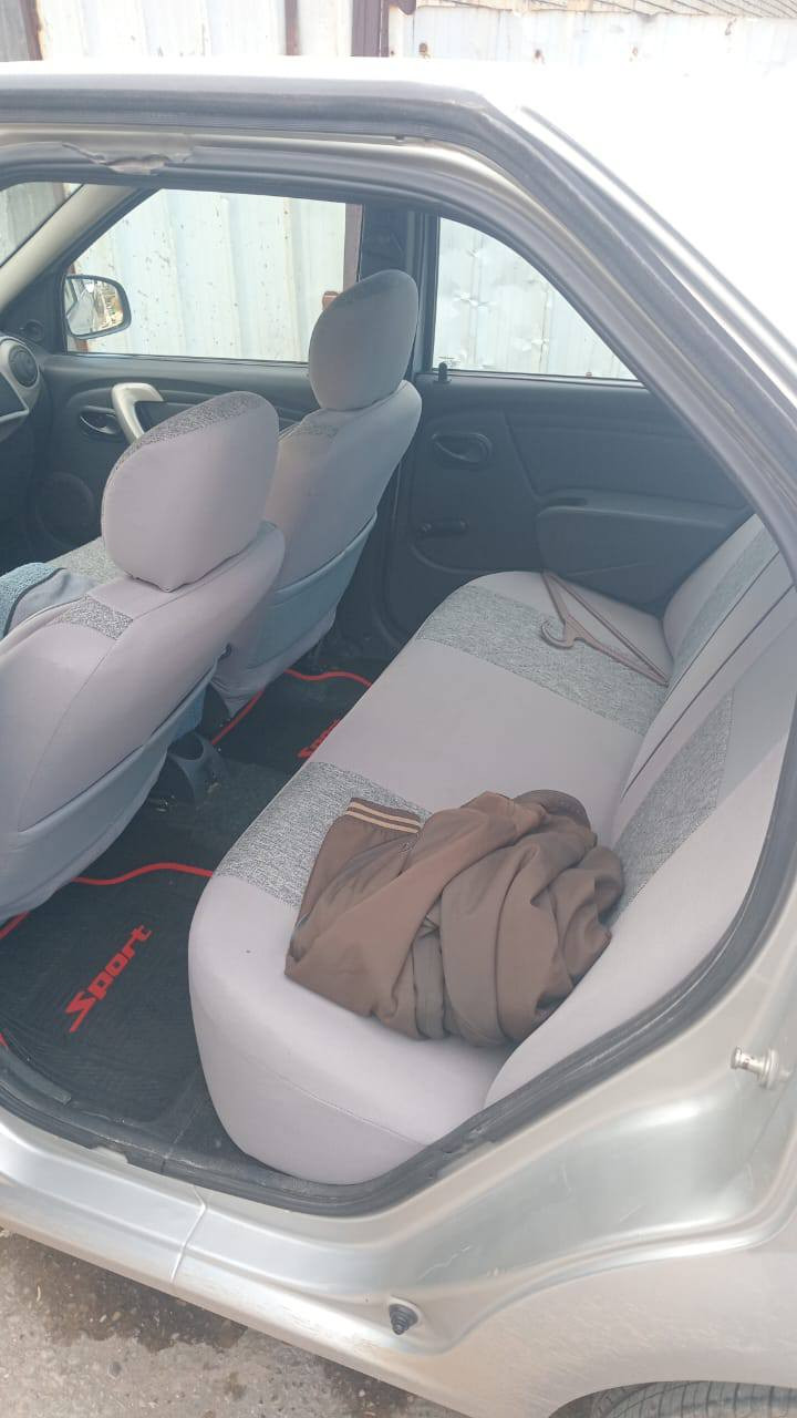 رينو لوكان. موديل2010 مكفولة من الضربة والصبغ رقمها سليمانية شرط التحويل مكانها بغداد،،،،محرك وكير اوتوماتيك شرط سعرها55 وبيها مجال***********
