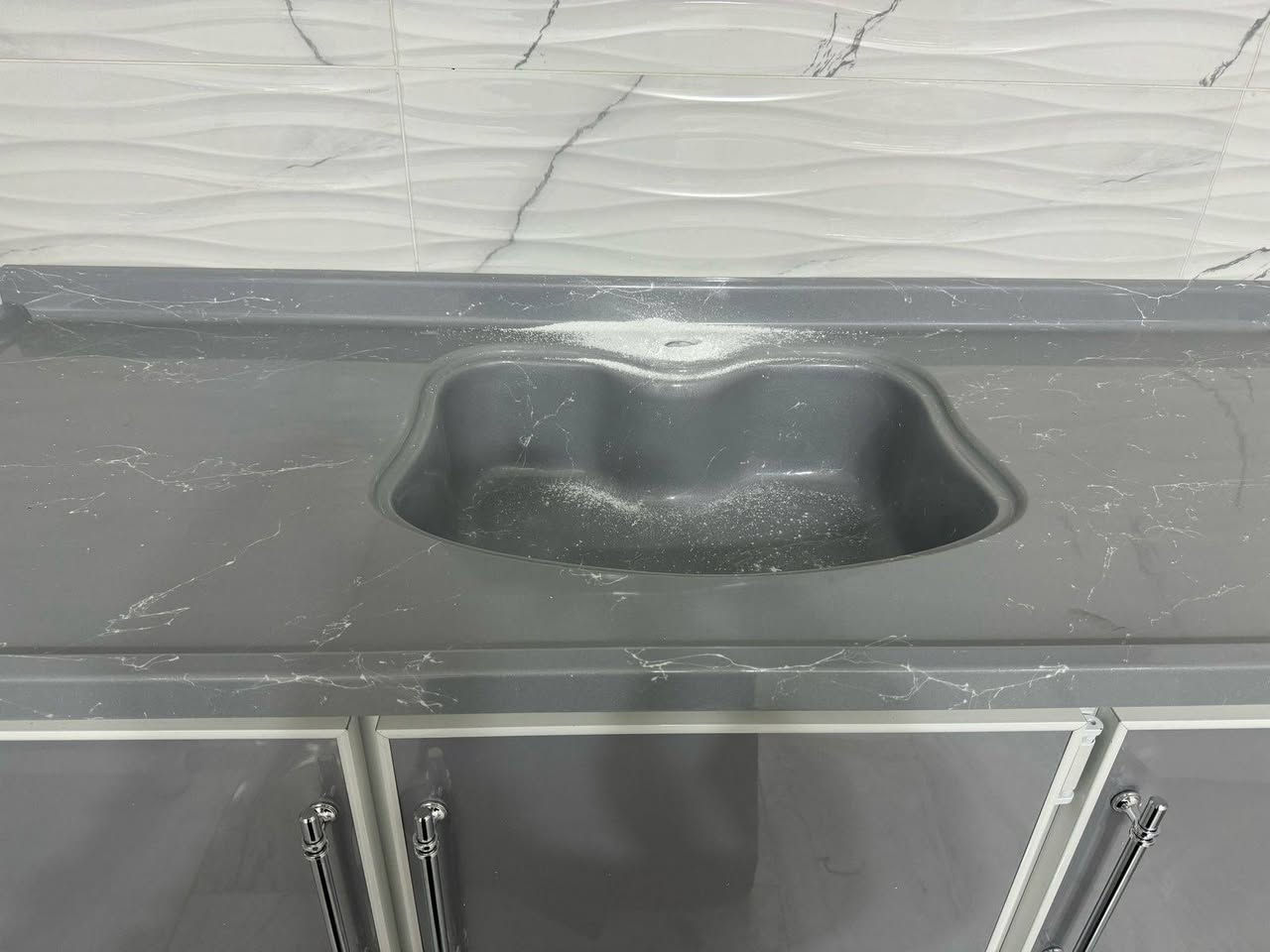 سلام عليكم كاونتر الامنيوم متر ونص تسكام مع طباخ ٤عيون مع شافطه دهون 450  وبي مجال


**إذا كنت صاحب هذا الإعلان وتريد حذفه لأي سبب، رجاءا أرسل رسالة إلى الدعم الفني**