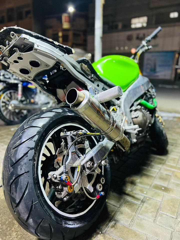 سلام عليكم دراجة كاوسكي ٦٣٦ دراجة مال لعب وبيهة كومة غراض كدام عينك ومكينتهة خير من الله مكانهة بغداد البياع ***********
