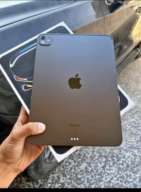 ايباد M4 • بطارية ٩٩٪ • دوارات ٧٨","ببجي ١٢٠ فريم","ملحقات كامله","نجف...