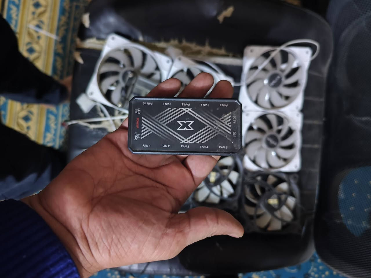 مرحبا اخوان
7 مراوح 6منهم LED يعني الاضاءة ثابته
هاب فانات.
قطعة مال معالج رايزن AM4
كيبلات دسبلي بورت اصلية كيبل طاقة للكيس 
كلهن بلاش بدون مقابل للي محتاجهم.
مكاني بغداد الزعفرانية


**إذا كنت صاحب هذا الإعلان وتريد حذفه لأي سبب، رجاءا أرسل رسالة إلى الدعم الفني**