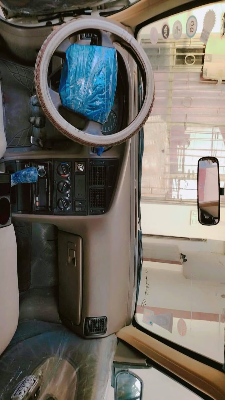 السلام عليكم بيجو 2012
بيها بس بنيد طاير والباقي كفاله جاهزه برغي ماعايزه تبريد ثلج رقم وسنويه جدد مكانها نجف وراعيها بالنجف تحويل مباشر 
السعر 39 نهايتها 
***********
