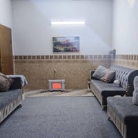 منزل 100م • طابقين • شارع ركن الجامعة