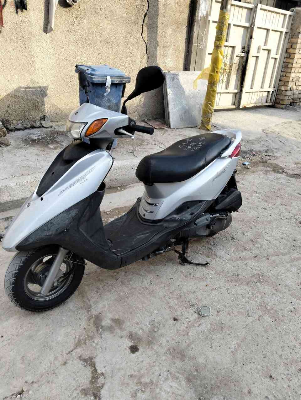 دراجة بريز اكزز مكفولة من كفرات من اكسن من شاصي للستفار ***********
