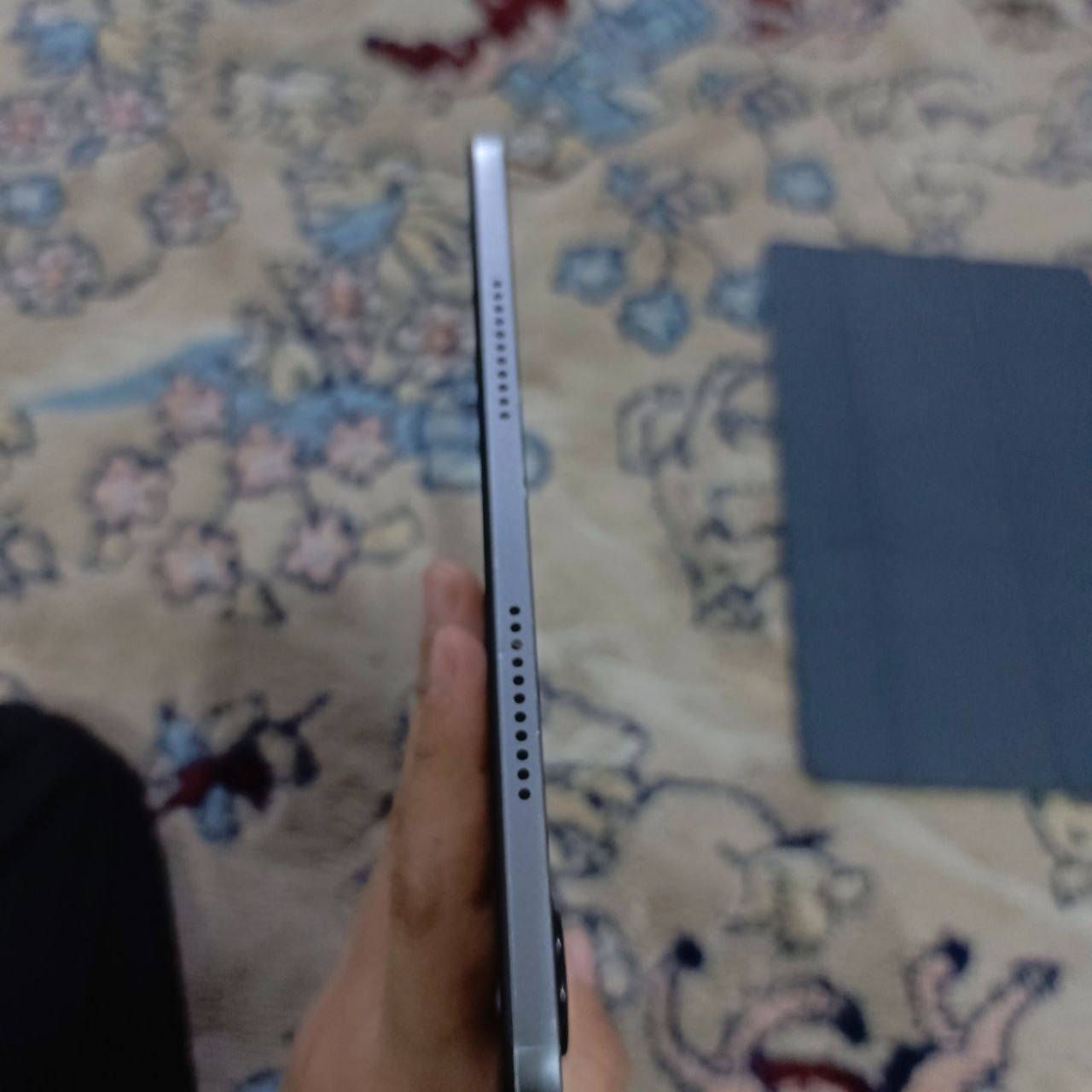 📢 للبيع – ايباد HONOR X9 Pad الأصلي

إذا تريد جهاز قوي، أنيق، وسريع للدراسة، الألعاب، اليوتيوب، أو الشغل…
هذا أفضل اختيار إلك 👌

🔹 النوع: HONOR X9 Pad
🔹 الذاكرة الداخلية: 128GB
🔹المس قوي وسرع طبيعي
🔹 الشاشة: كبيرة وواضحة بدقة عالية، مثالية للفيديو والدراسة
🔹 الأداء: سريع وسلس، يفتح التطبيقات بدون تعليق
🔹 الصوت: ستيريو قوي ونقي
🔹 التصميم: أنيق، خفيف، وسهل الحمل
🔹 الحالة: نظيف ويشتغل 100% بدون مشاكل

✨ مناسب للطلاب
✨ مناسب للألعاب
✨ مناسب للمسلسلات واليوتيوب
✨ مناسب للاستخدام اليومي الطويل

📍 العنوان: كوت – أنوار الصدر

📞 للتواصل والاستفسار: *********** واتساب فقط فقط

او مراوس ايفون 13 عادي او 12 عادي
محمد
