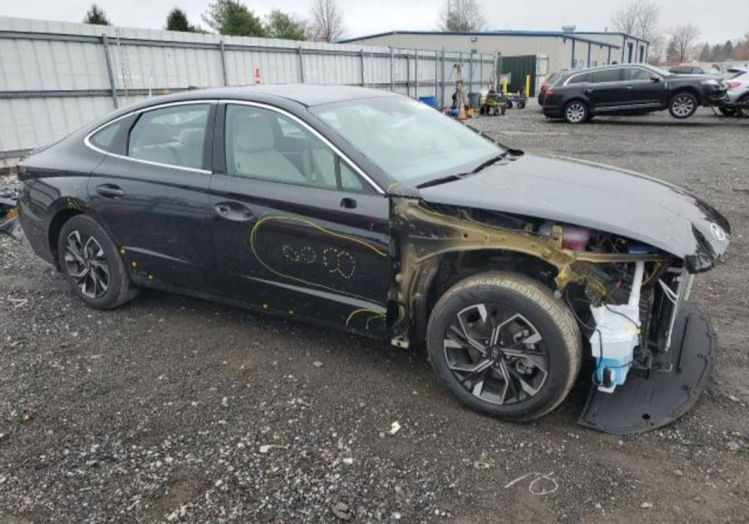 🔥 للبيع – سوناتا 2025 🔥

🚗 سيارة مميزة جداً بحالة ممتازة ومواصفات حديثة
💰 السعر: 73 ورقة (73,000$)

✨ المواصفات:

✔ محرك اقتصادي وقوي
✔ قير أوتوماتيك حديث
✔ شاشة كبيرة + نظام ملاحة
✔ كاميرا خلفية + حساسات
✔ بصمة تشغيل + دخول ذكي
✔ نظام أمان متكامل
✔ تبريد وتدفئة مقاعد
✔ إضاءة LED عصرية
✔ جنوط سبورت
✔ صرفية بنزين ممتازة

---

🤝 مميزاتنا:

✔ جاهزين للتعامل مع أصحاب المعارض والتجار
✔ توفير سيارات حسب الطلب من أمريكا
✔ مصداقية وشفافية بكل التفاصيل

---

📍 موقعنا: تكريت
📩 للاستفسار والمراسلة خاص

🔥 لا تفوت الفرصة – سيارة فخمة بسعر منافس 🔥


**إذا كنت صاحب هذا الإعلان وتريد حذفه لأي سبب، رجاءا أرسل رسالة إلى الدعم الفني**