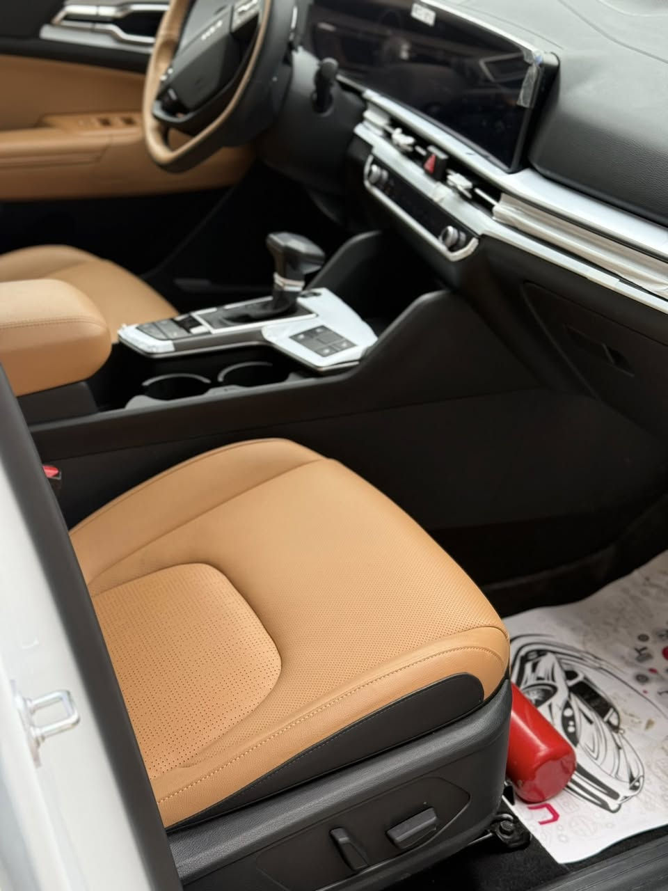 السلام عليكم
كيا سبورتج  2026 خليجي الشكل الجديد 

مواصفات ( ViP )

والداخل الجملي يعني فوووووول 1/1

ضمان شركه نم 5 سنوات او 60 الف كيلو 

انتبه... انتبه 

السياره 4 كامرات محيطيه / رادار امامي وخلفي / والسياره بيانو بلاك ( لامع) 

مرقم بغداد الدولي الجديد باسمي تحويل مباشر 

السياره ماشيه 4 الاف  كيلو  فقط مكفوله كفاله عامه 

 بانوراما 

بصمه تشغيل 

جنطه كهرباء

تبريد مناخي

كراسي كهرباء

تدفئه وتبريد المقاعد الاماميه 

نقطه عمياء 

شفتات استيرن 

شاحن وايرلس 

ويل كب حجم 19 انج 

هندر كهرباء / اوتو ستوب 

مرايه عاكسه للضوء 

تبريد  خلفي

ورايدها 282$

الاتصال ***********

بغداد الوزيريه
