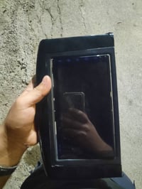 السلام وعليكم شاشه اندرويد 7انج وصير جميع السيارت ويها اليطار مالتها و...